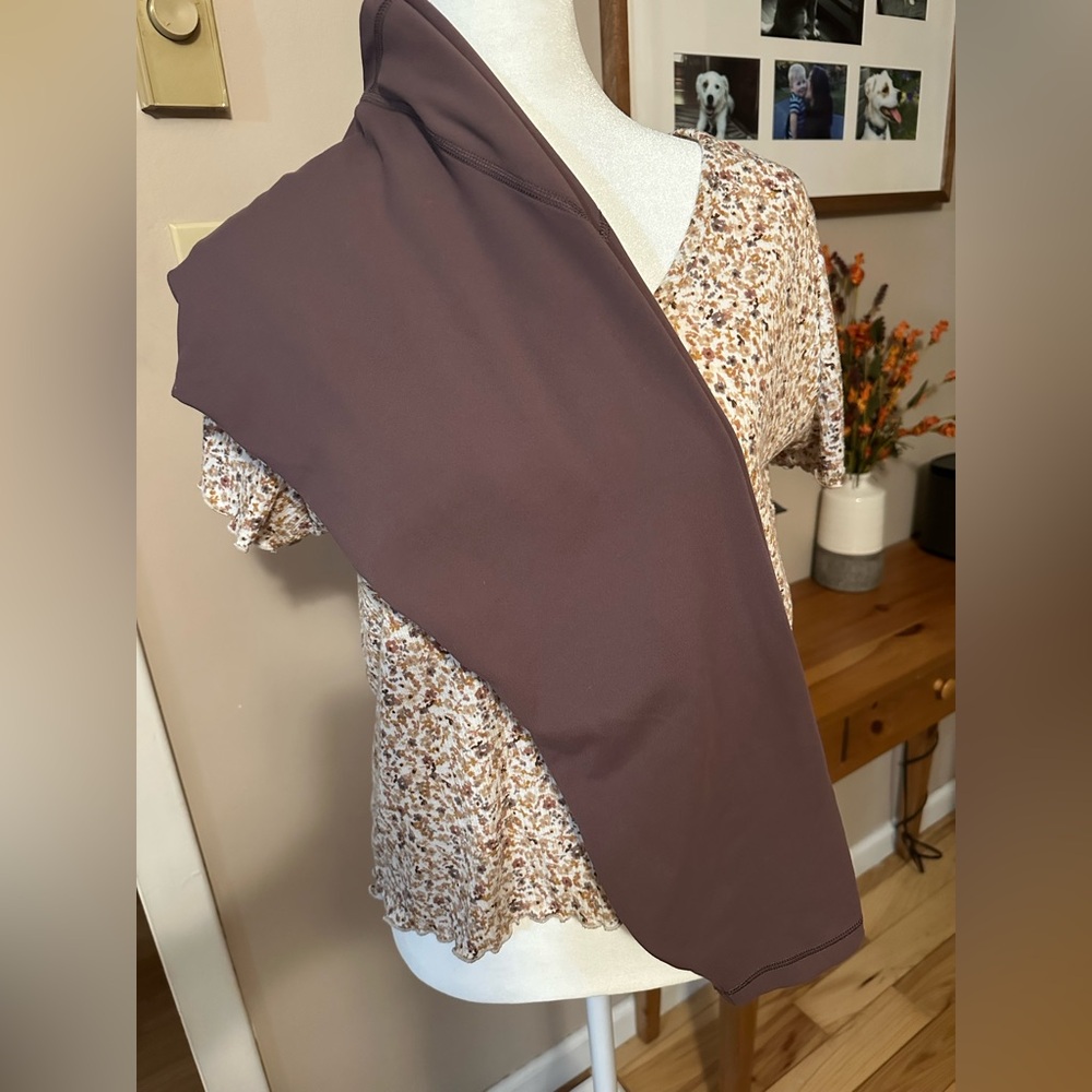 Yogalicious Leggings - Picture 2 of 5